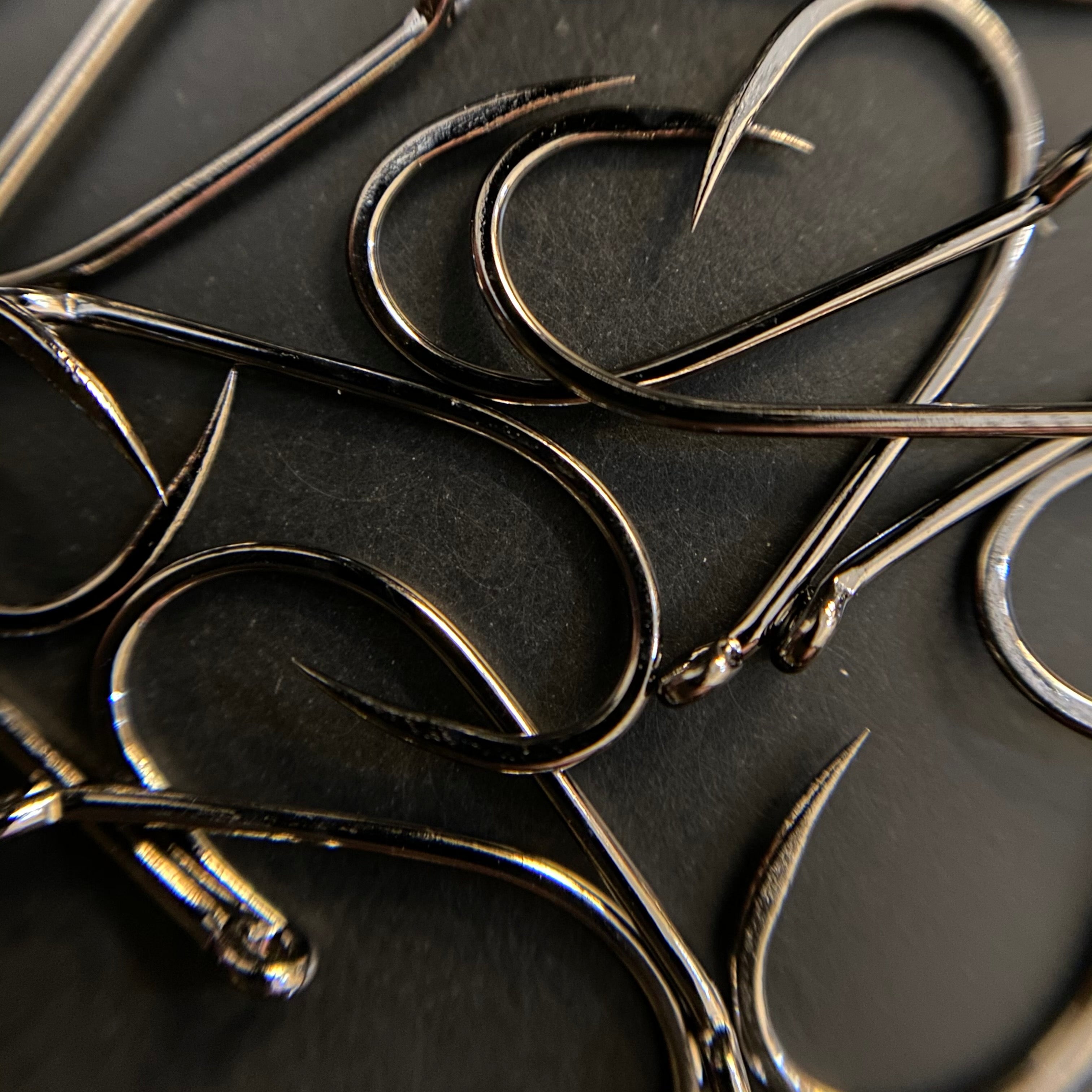 curved fishing hooks Aquatalon Hooks-Traditional Salmon Steelhead Hook-25 pack this sticky sharp hook facilitates solid (or in Hawaiian Mustad 39928NP-BN Octopus Inline Circle
