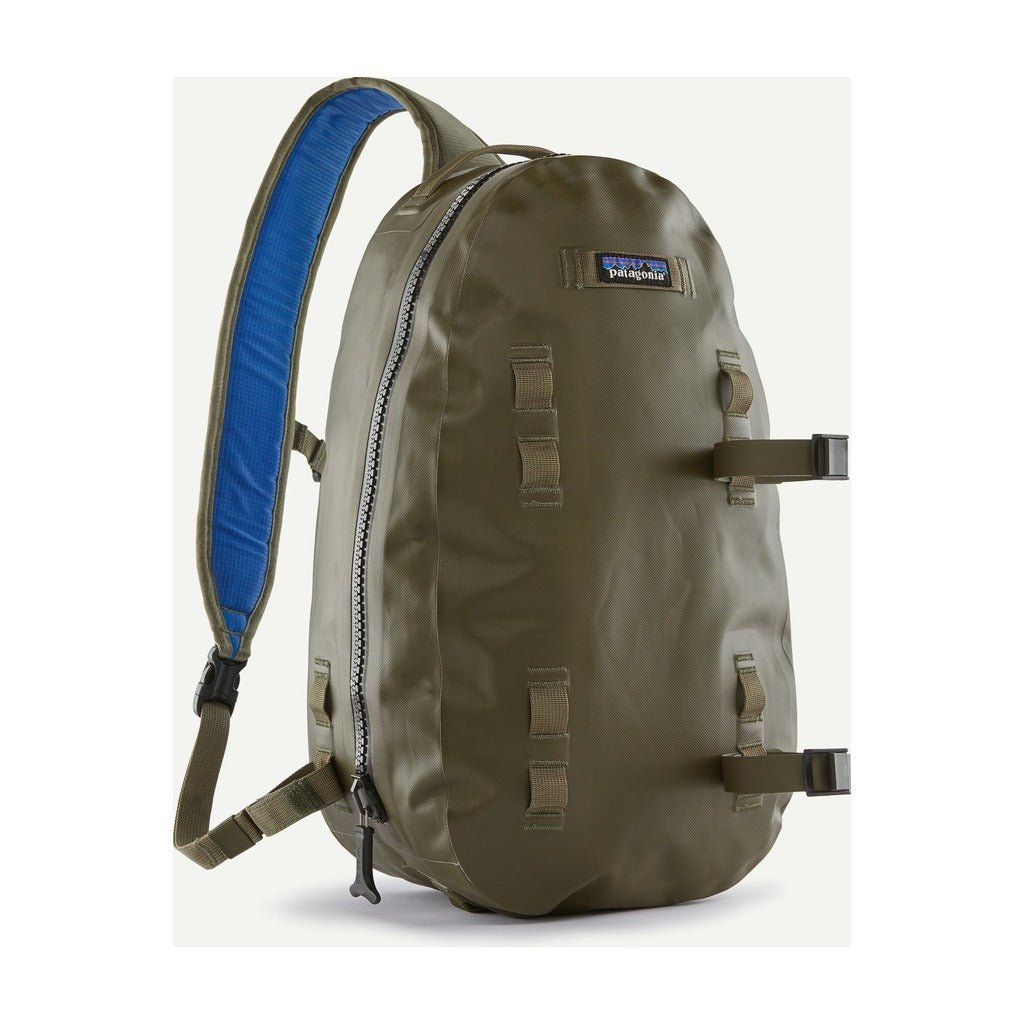 bags like patagonia Black Hole Waist Pack 5 L Black perfect for an urban outing or holding an extra layer on the trail Minimalist & Lightweight Travel Bag