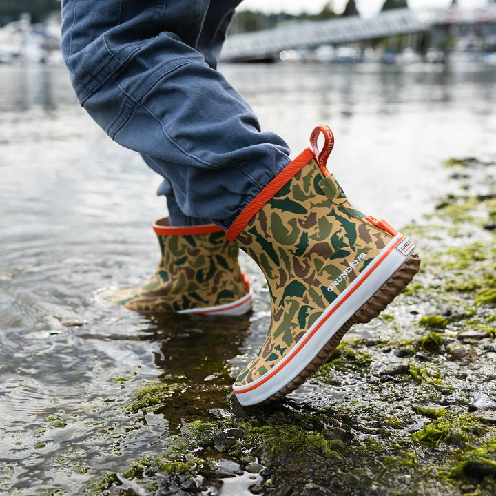 Grundens Kid's Guppy Rain Boot - Fish Camo