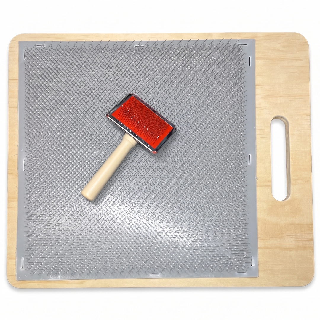 Dubbing Blending Board - W/ Brush