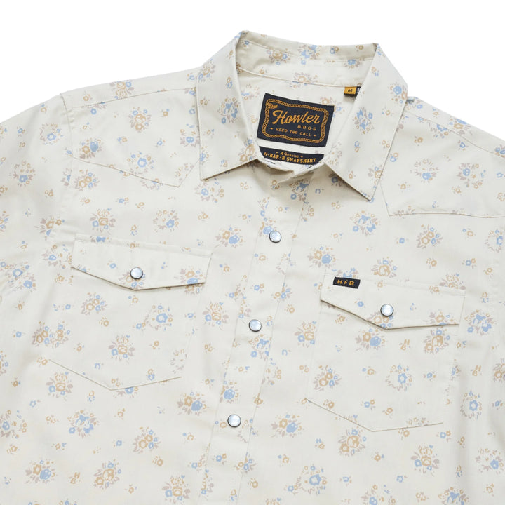 H Bar B Snapshirt - Bouquets:Beige